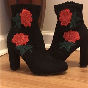 🌹Bamboo Ankle Boots size 9🌹